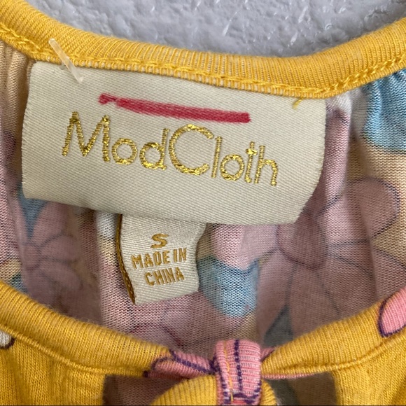 ModCloth Best and Brightest Yellow Floral Tank Top - Picture 3 of 5